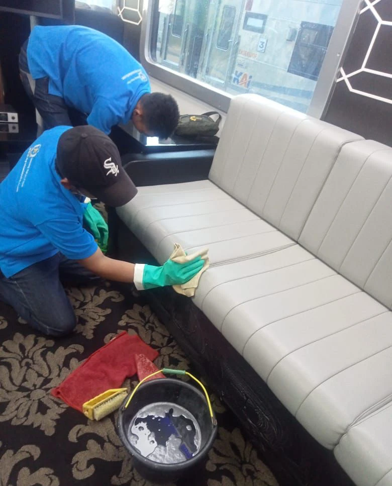 WhatsApp Image 2026-01-06 a2t 9.41.57 PM cuci sofa jogja